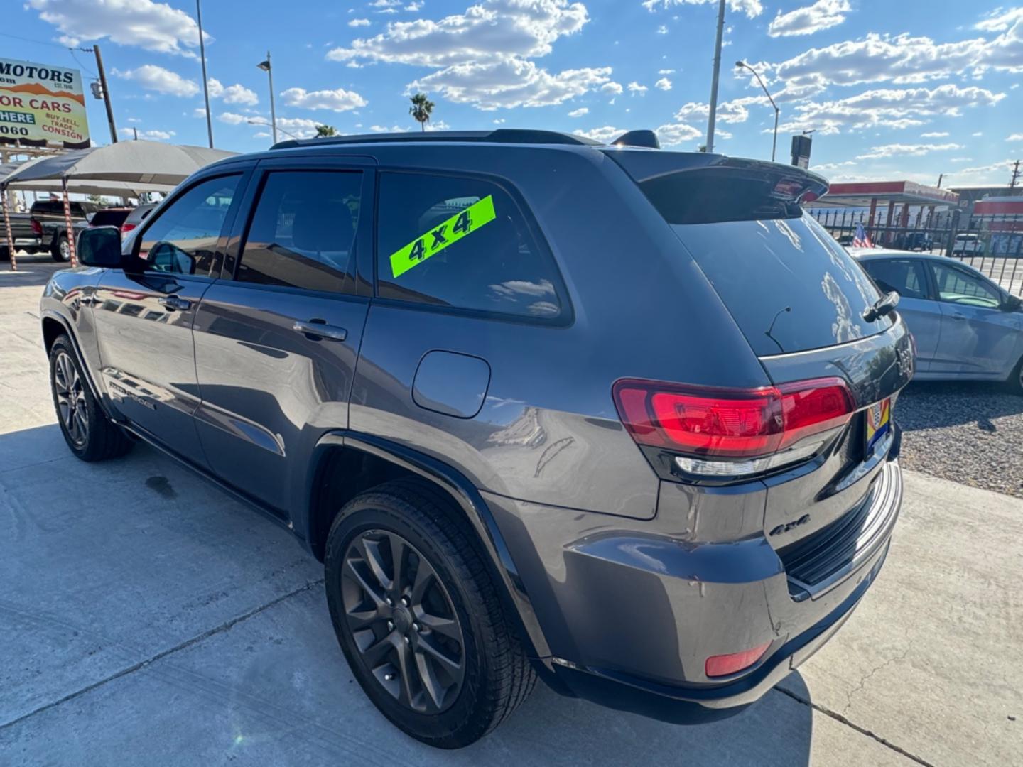 2016 grey Jeep Grand Cherokee (1C4RJFBG0GC) , located at 2190 Hwy 95, Bullhead City, AZ, 86442, (928) 704-0060, 0.000000, 0.000000 - 75th anniversary edition. clean carfax. jeep grand cherokee limited 4 wd. Leather loaded. 81k miles. free and clear title. - Photo#4